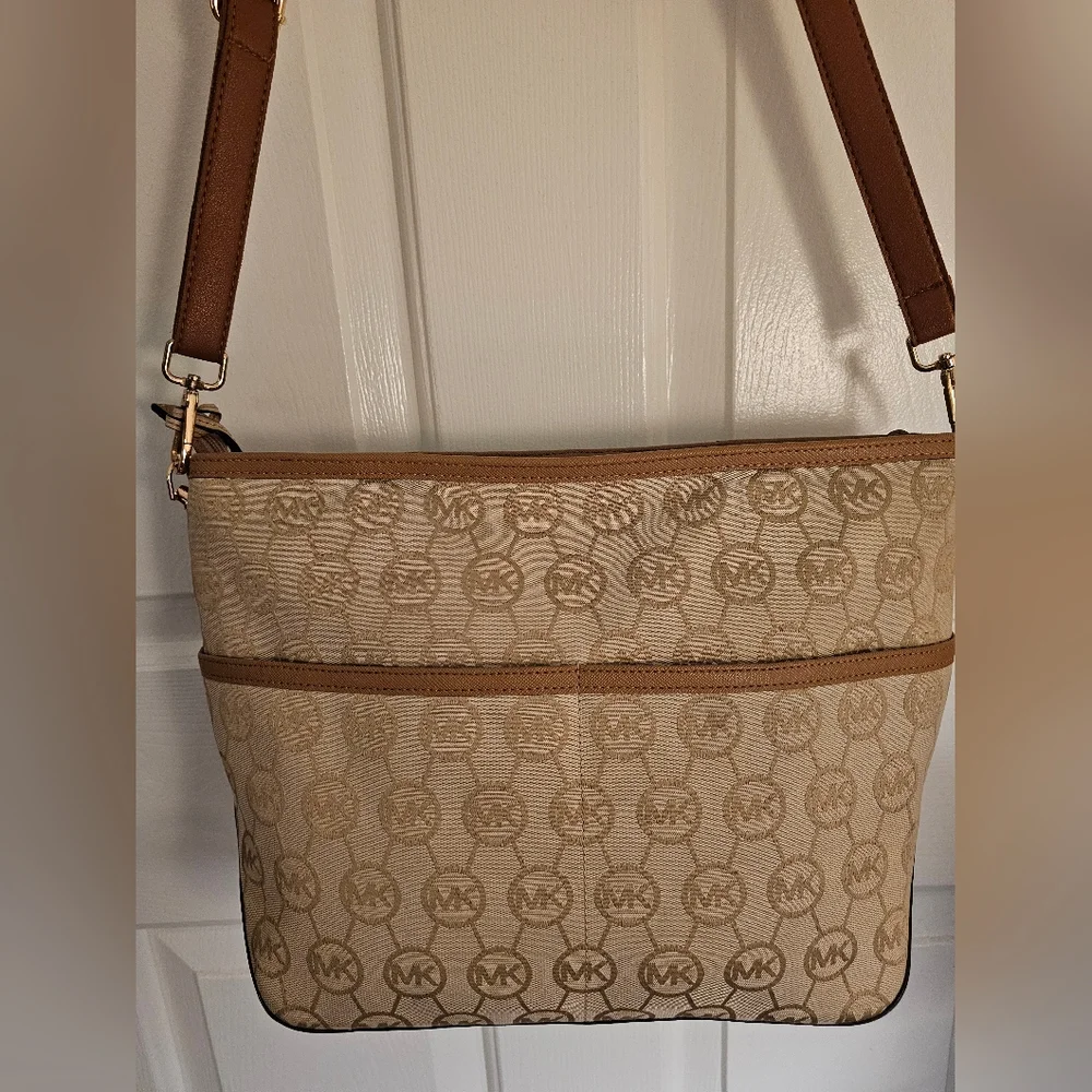 MICHAEL Michael Kors Kempton Double Pocket shoulder bag/crossbody EUC - Picture 5 of 16